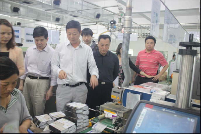 公安部、農(nóng)業(yè)部、工商總局等部委給予銀農(nóng)科技DCS自動化生產(chǎn)線高度贊譽